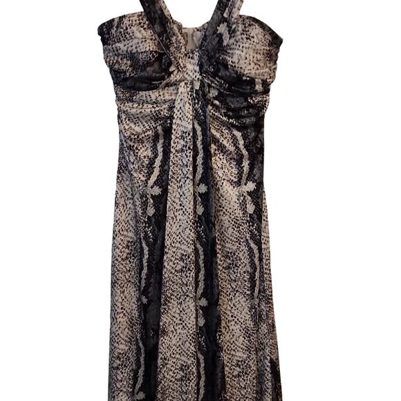 Masquerade Animal Print Dress - Picture 4 of 12